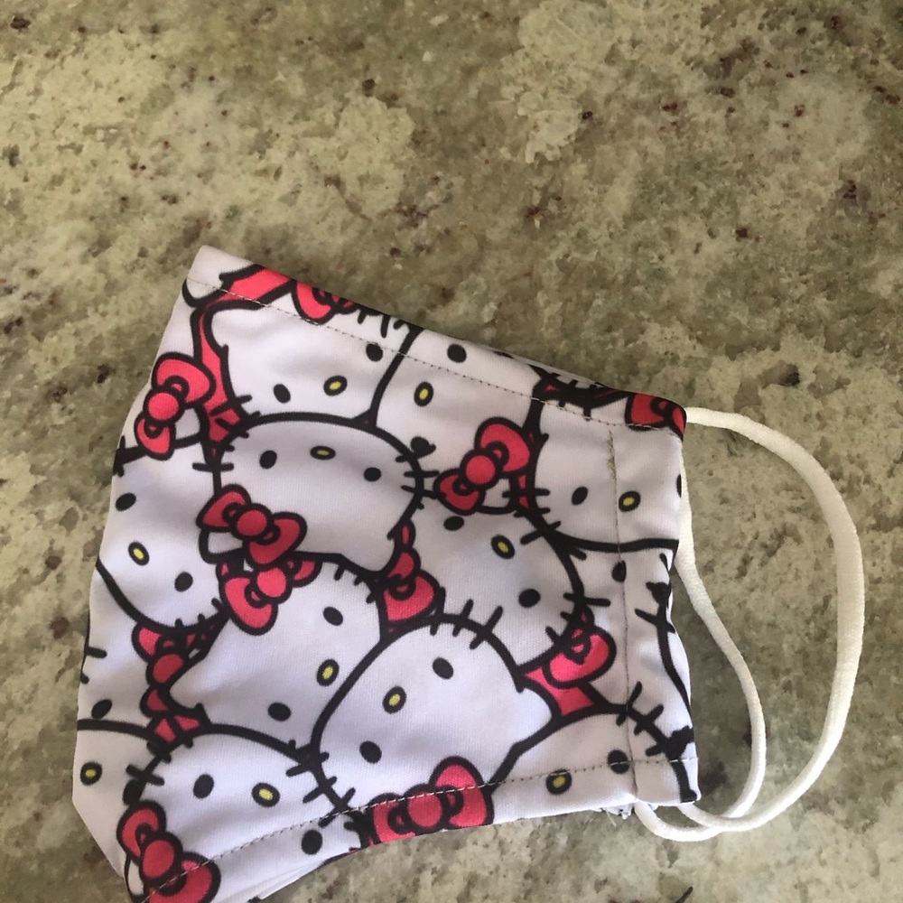 Hello Kitty Cloth Mask - Picture 3 of 4